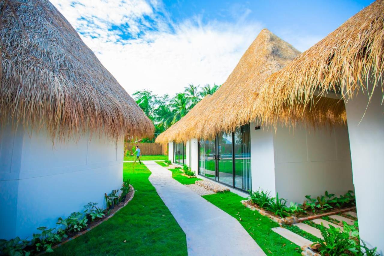 Sea Sand Resort Kampot Buitenkant foto