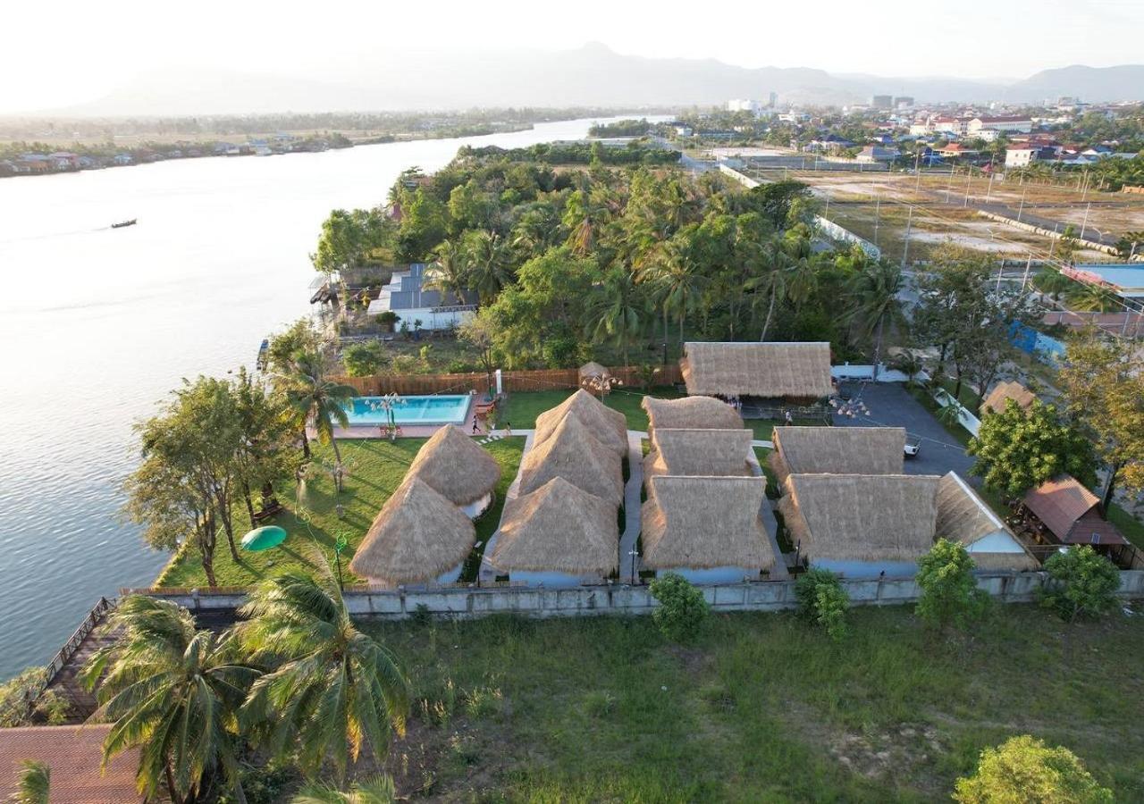 Sea Sand Resort Kampot Buitenkant foto
