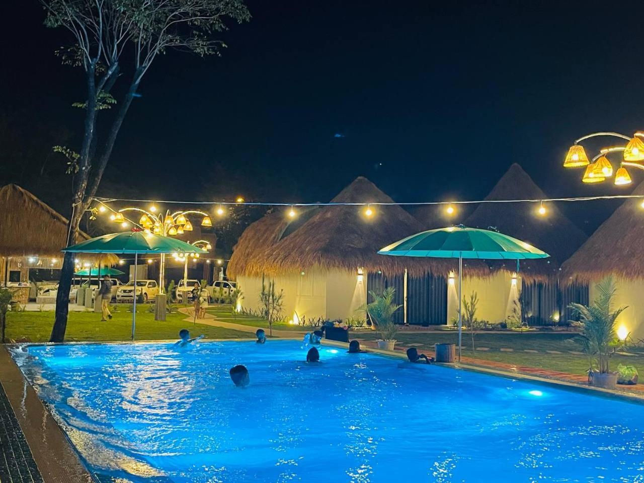 Sea Sand Resort Kampot Buitenkant foto