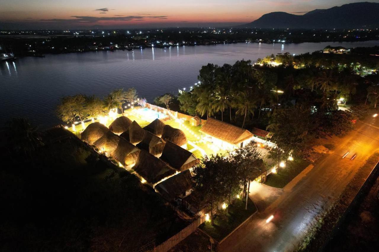 Sea Sand Resort Kampot Buitenkant foto